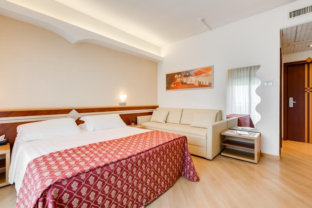 Hotel Europa Beach Village Giulianova Dış mekan fotoğraf