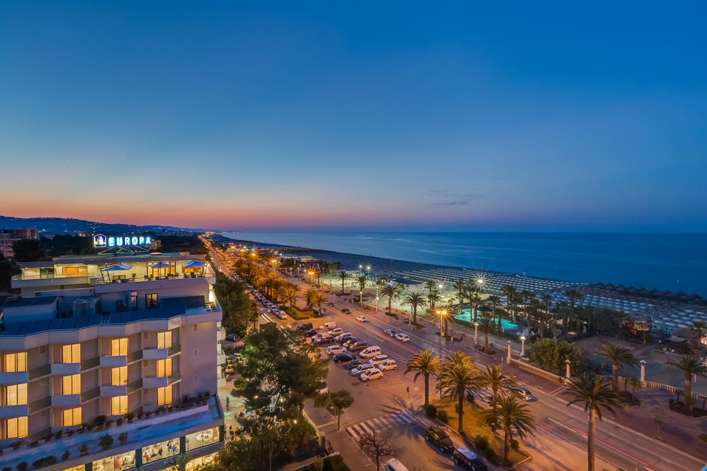 Hotel Europa Beach Village Giulianova Dış mekan fotoğraf