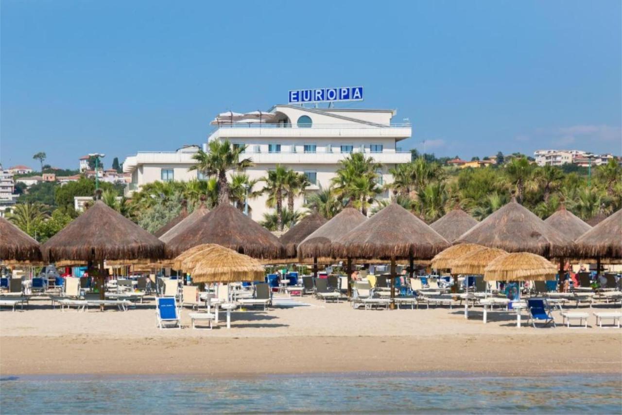 Hotel Europa Beach Village Giulianova Dış mekan fotoğraf